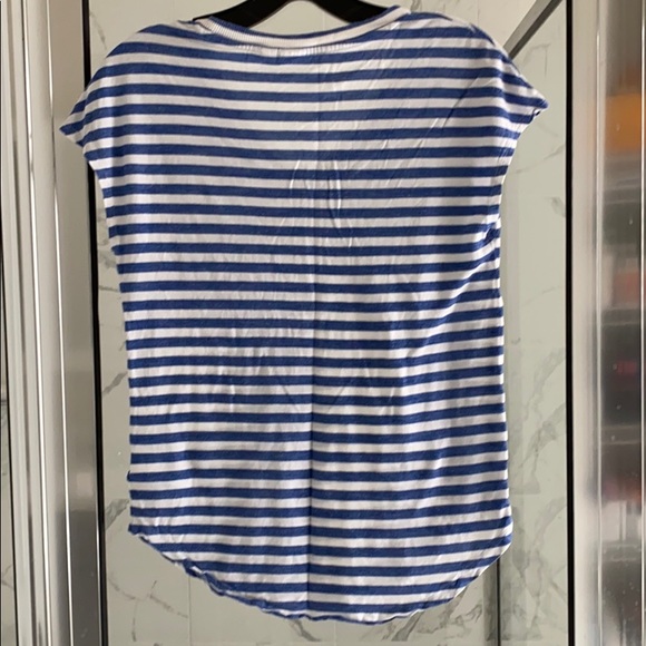 Gap Tee(6) - Picture 3 of 6